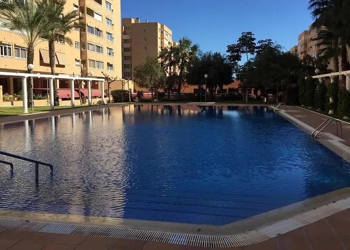Beautiful Apartment With Swimming Pool And Beach